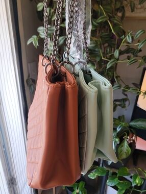 1pc Stylish Quilted Vegan Leather Shoulder Bag - Brown Or Mint